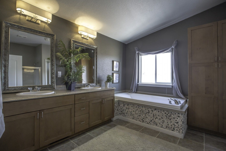 Homes Direct Modular Homes - Model Customization Option - Bathroom